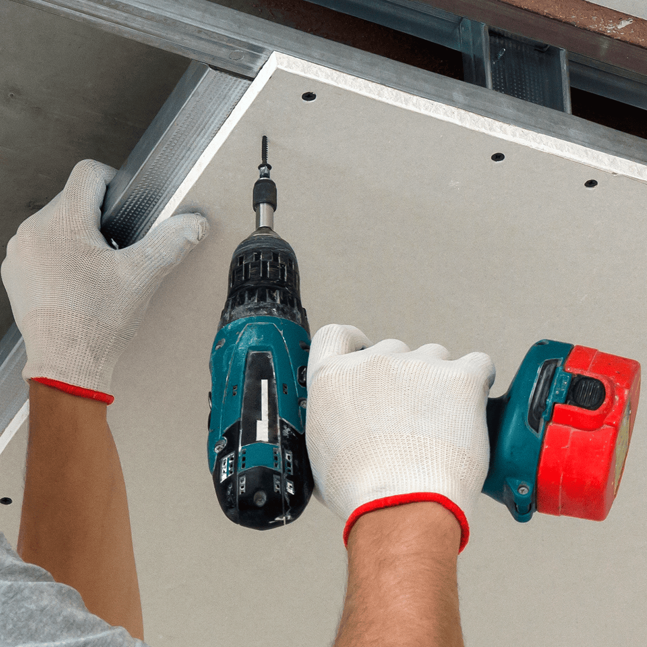 Oferecemos instalação e reparos em drywall, com acabamento impecável e soluções sob medida.